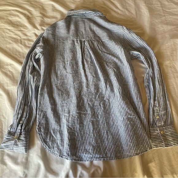 Treasure & Bond (Nordstrom brand) boyfriend style relaxed button up in size xxs - Picture 2 of 3